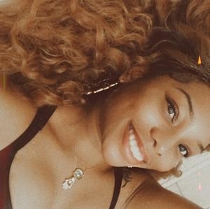 Meet your Posher, Cornelia